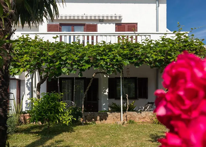 Double 17010a Affittacamere Njivice